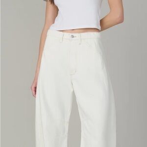 NWT Joe's Jeans The Bowie High-Rise Barrel Jeans Color Milk Size 27 High Rise